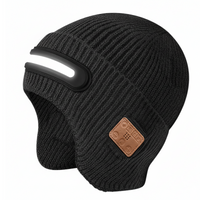 Ładowana Czapka z Diodami LED i Bluetooth