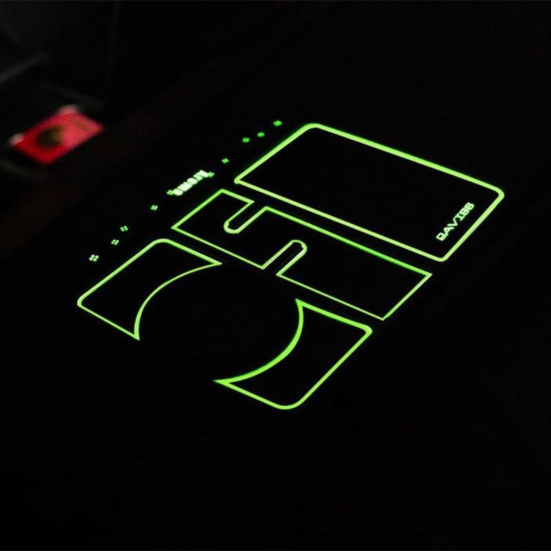 【🔥Kup 1 i otrzymaj 1 gratis🔥】🚗Podkładka pod telefon 4 w 1 NON-SLIP do samochodu📱