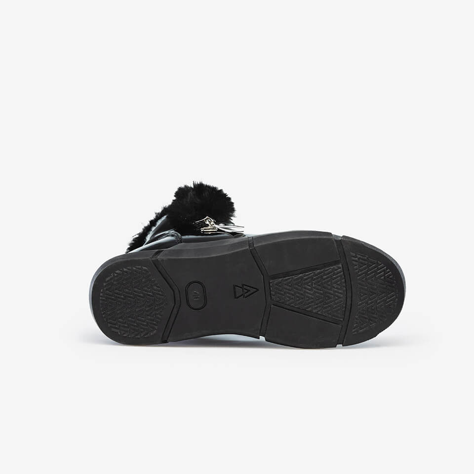 ELEGANCKIE OCIEPLANE BUTY CRYSTAL