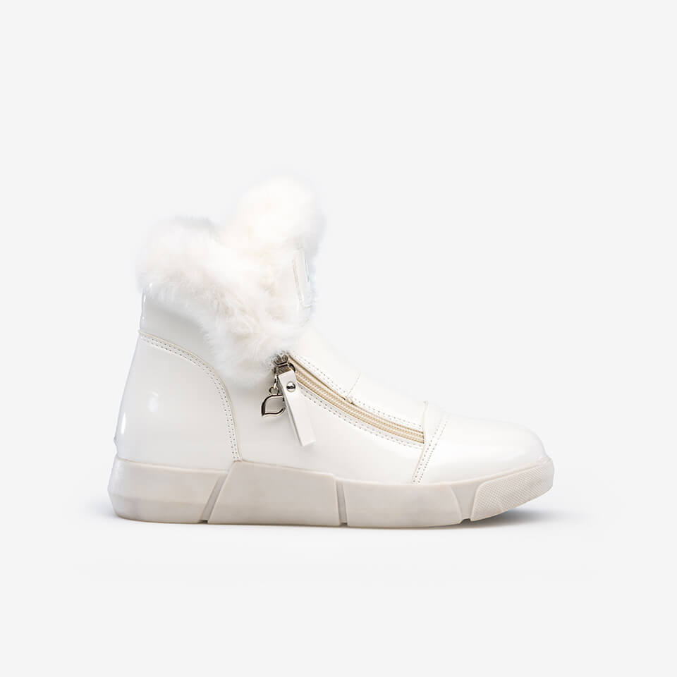 ELEGANCKIE OCIEPLANE BUTY CRYSTAL