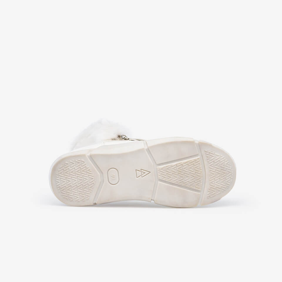 ELEGANCKIE OCIEPLANE BUTY CRYSTAL