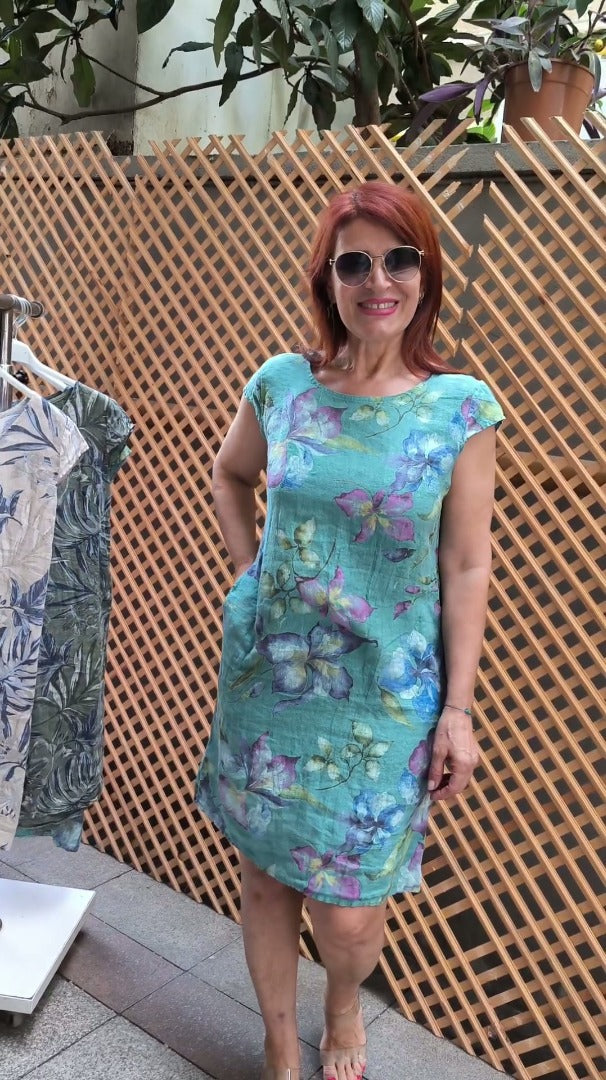 👗Sukienka z nadrukiem, szerokimi rękawami i okrągłym 🌸