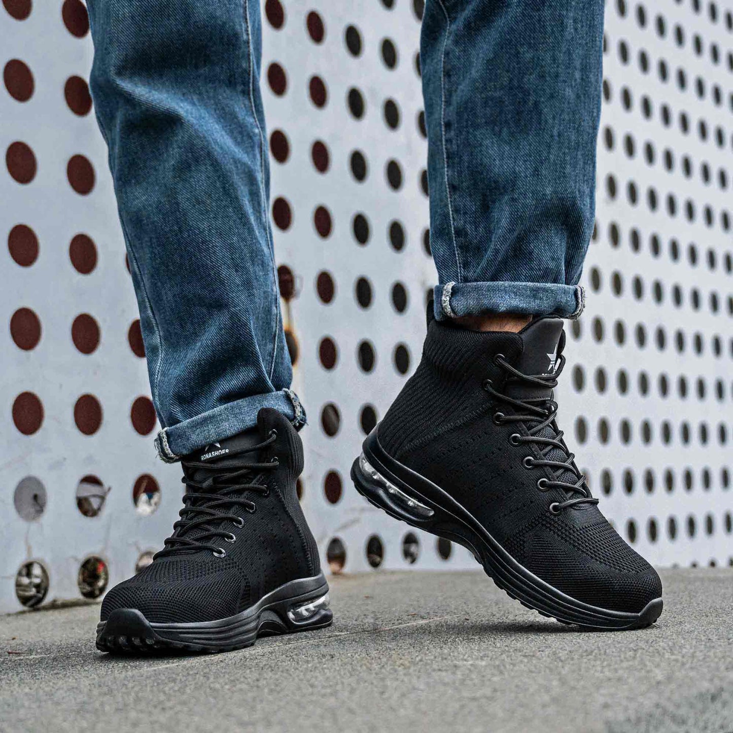Phantom Black