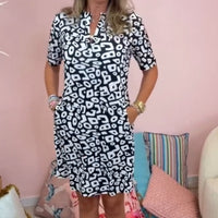 Sukienka z krótkim rękawem i nadrukiem V-Neck