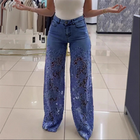 👖Modne dżinsy z koronkowymi naszywkami