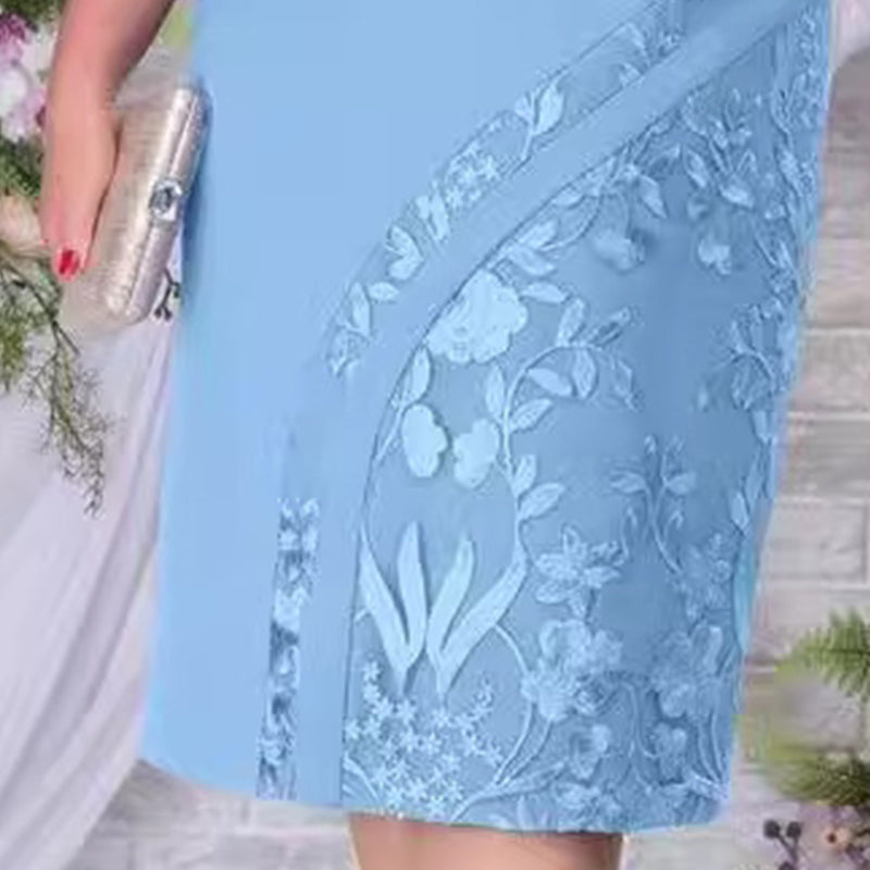 Elegancka koronkowa sukienka w kwiaty
